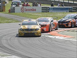 ferrari_challenge_weekend_20140413_1225280070.jpg