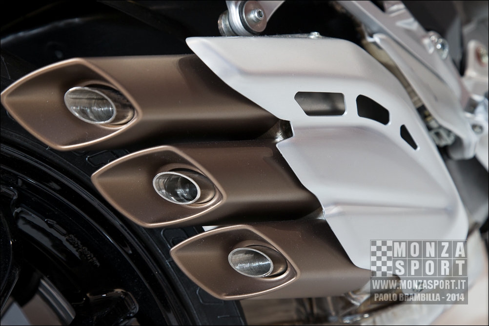 eicma_20141117_2022445443.jpg