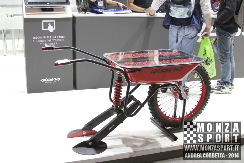 eicma_2014_20141118_1007346726.jpg