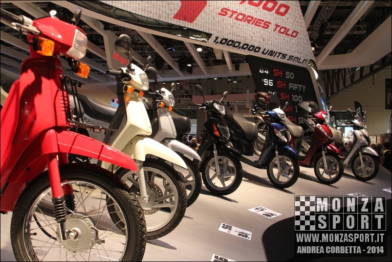 eicma_2014_20141118_1301320466.jpg