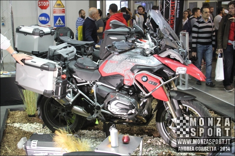 eicma_2014_20141118_1830302944.jpg