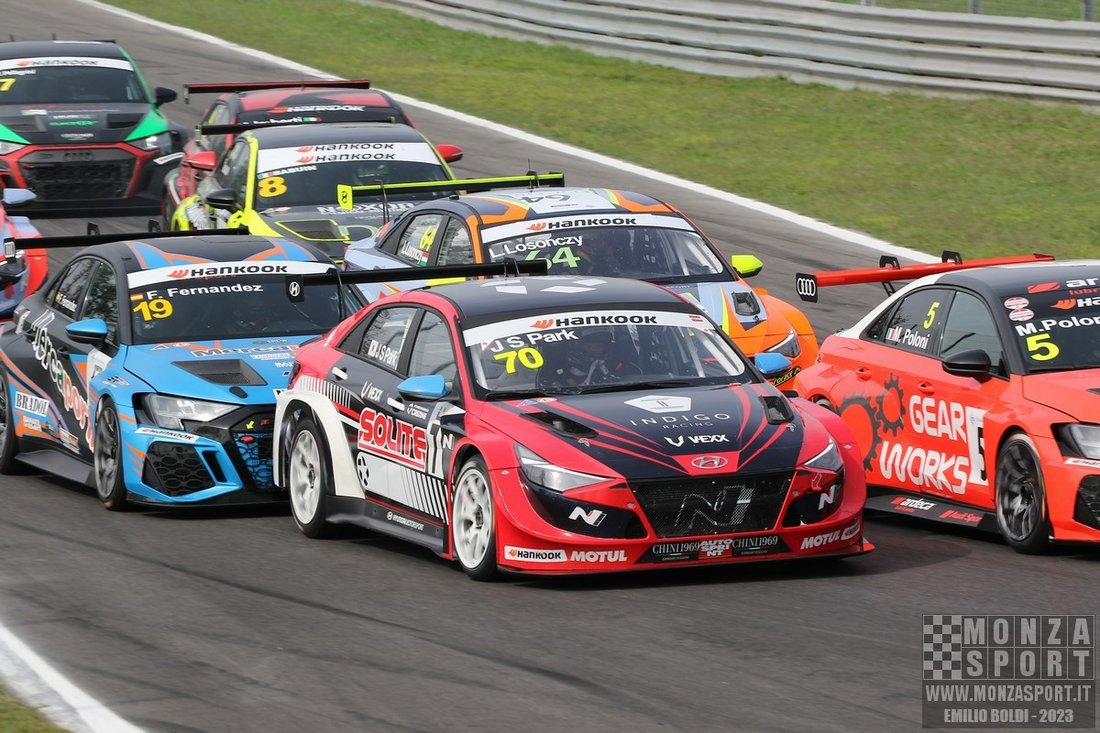 20230917_monza_tcr_16.jpg