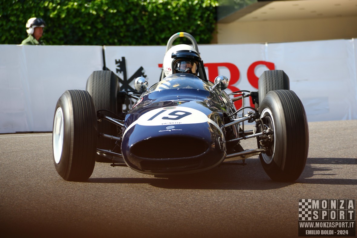 monaco_historic_gp_2024_group_b_2d.jpg