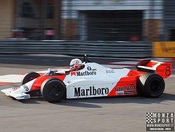 monaco_historic_gp_2024_group_g_21a.jpg