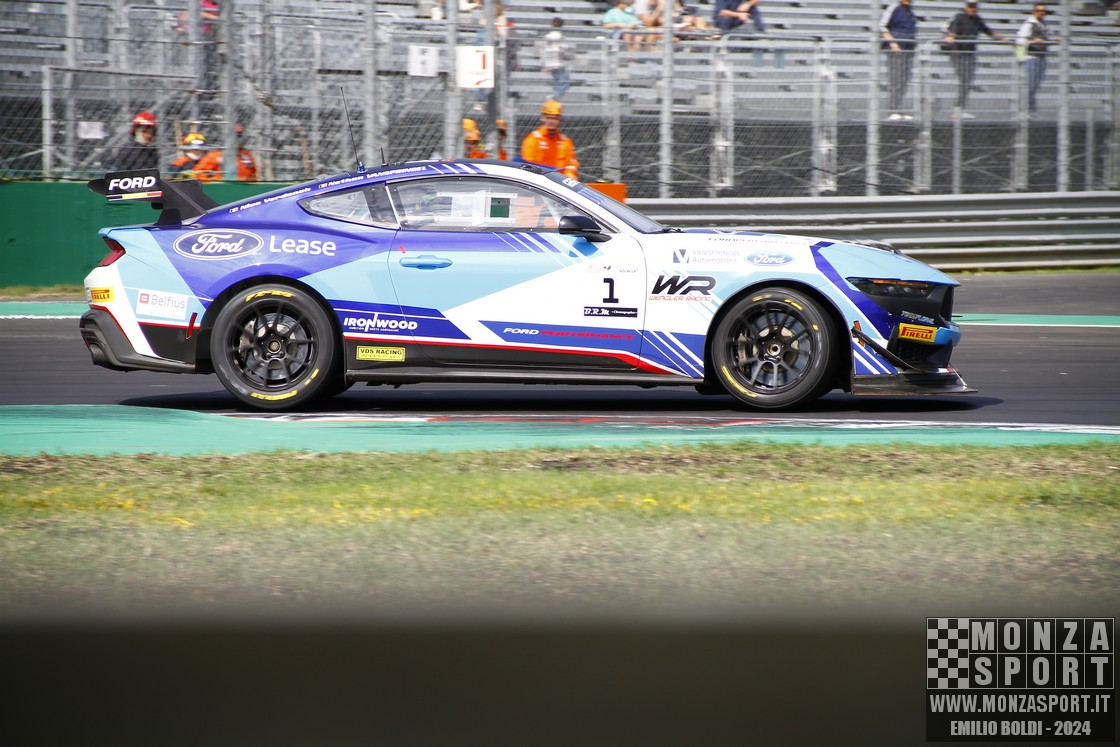 20240912_monza_gt4_11.jpg