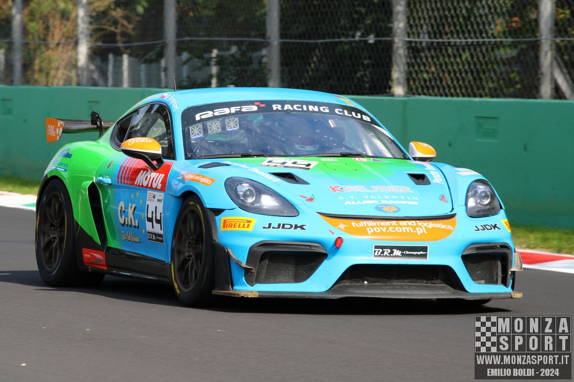 20240912_monza_gt4_24.jpg