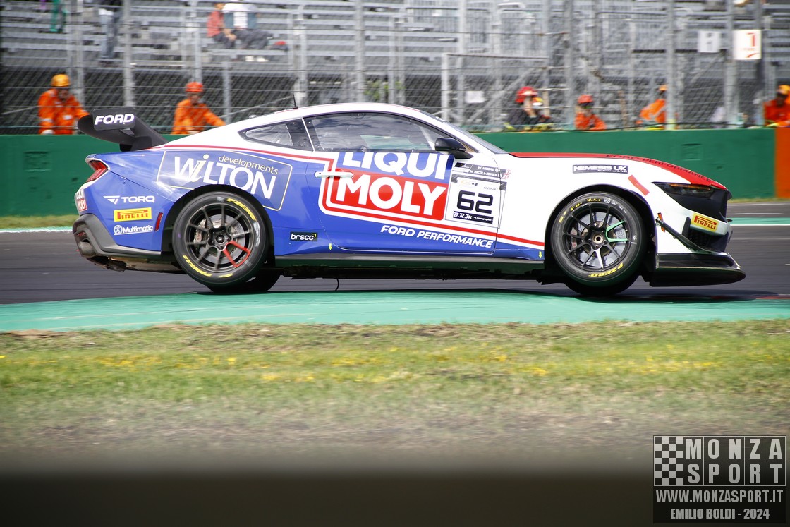 20240912_monza_gt4_8.jpg