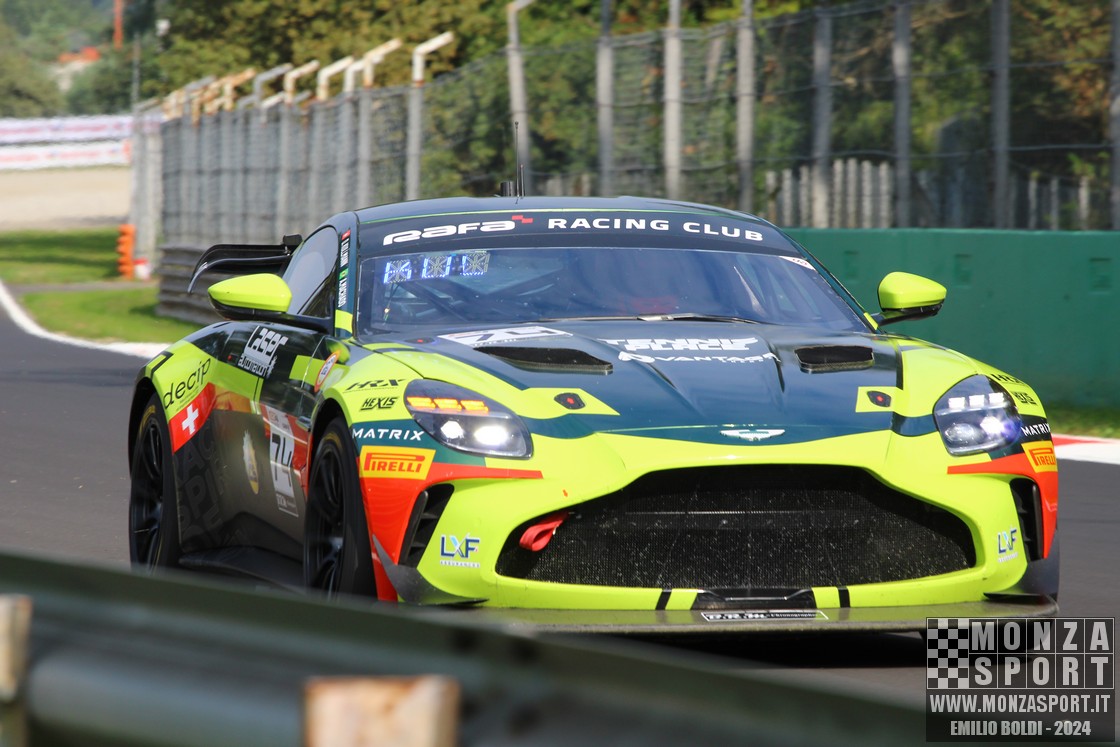 20240912_monza_gt4_8a.jpg