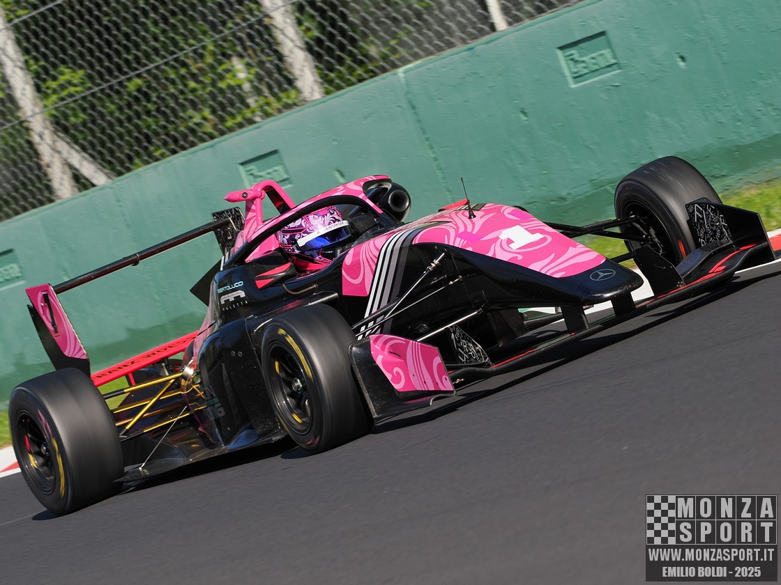 250413_monza_formula2000_topjet_01.jpg