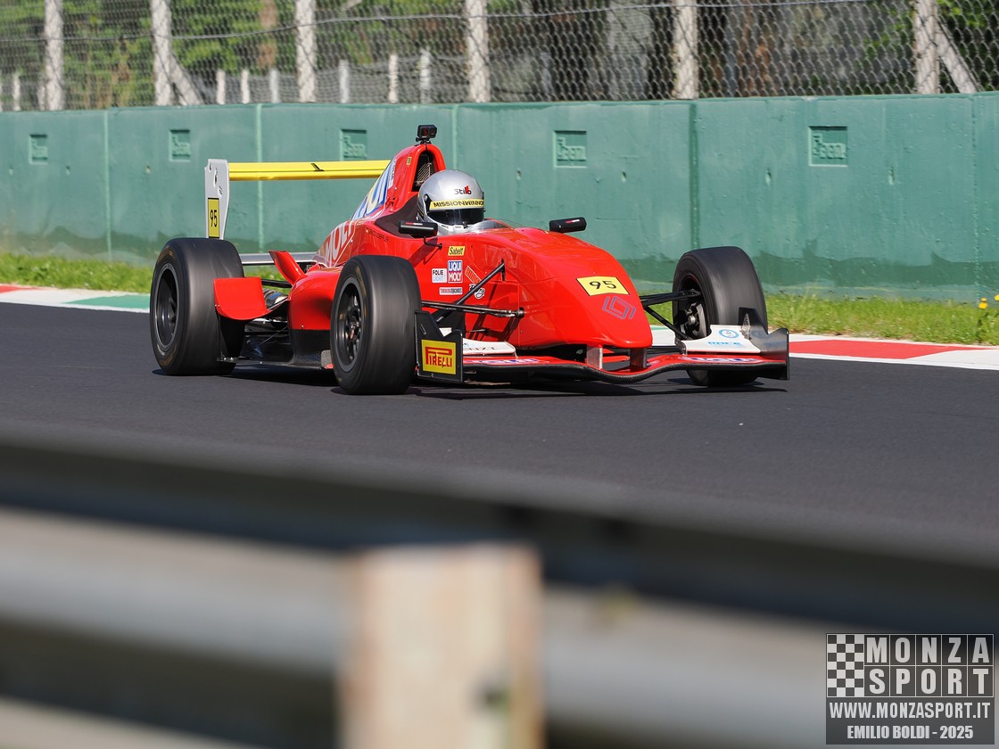 250413_monza_formula2000_topjet_11.jpg