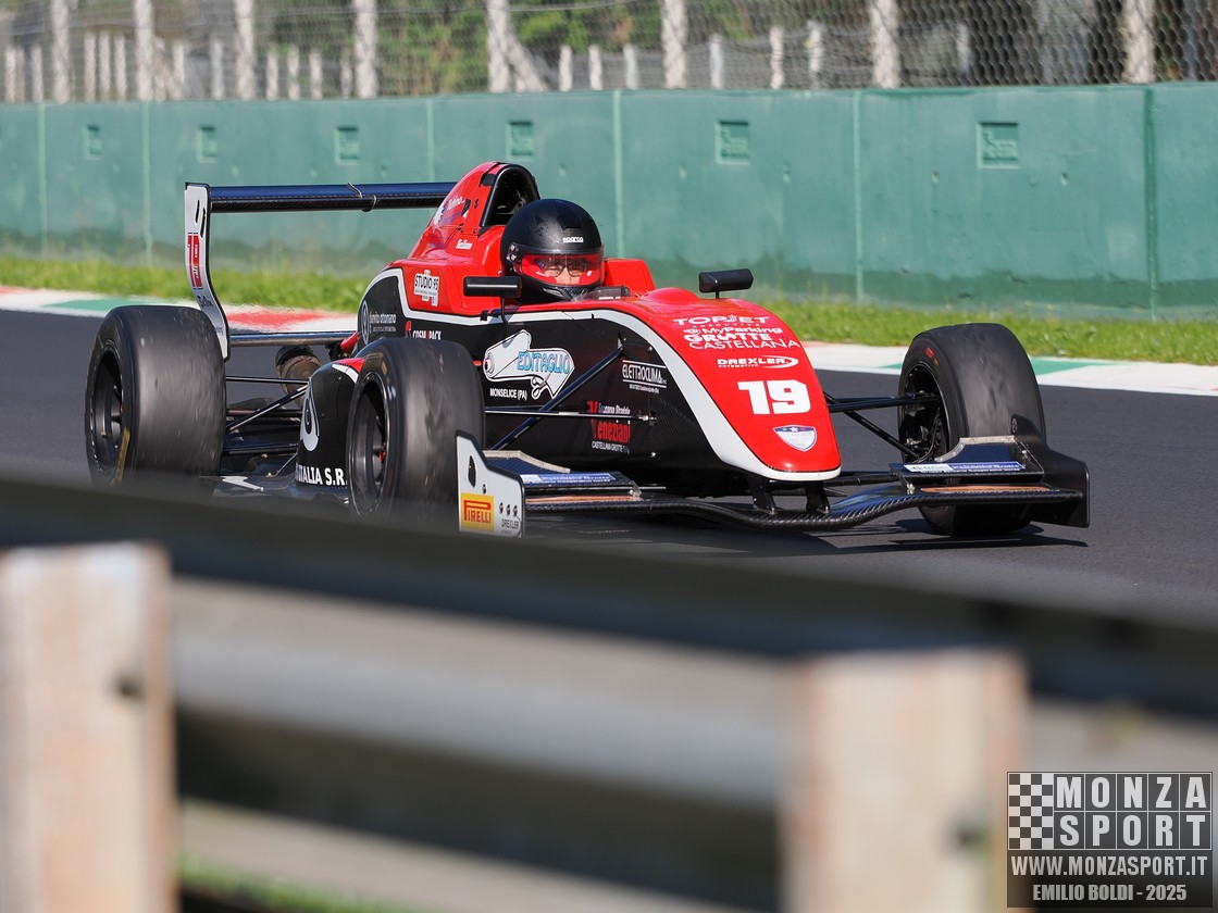 250413_monza_formula2000_topjet_12.jpg
