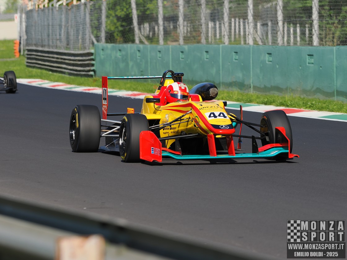 250413_monza_formula2000_topjet_4.jpg