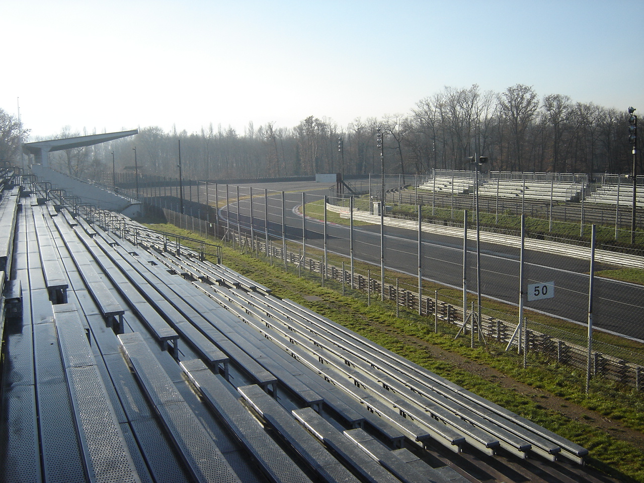 Autodromo Nazionale Di Monza Tribuna Laterale Parabolica B